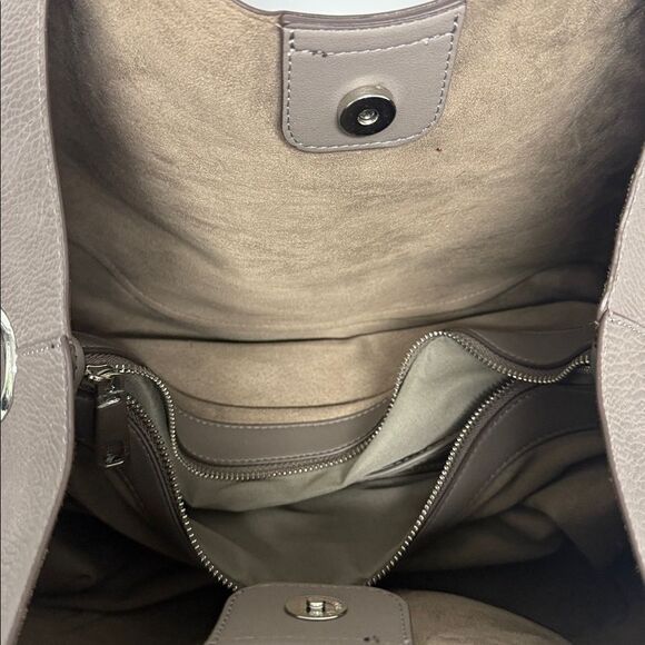 Elegant Taupe Leather Tote Bag SONDRA ROBERTS Squared Leather Gray LIKE NEW - Picture 5 of 8